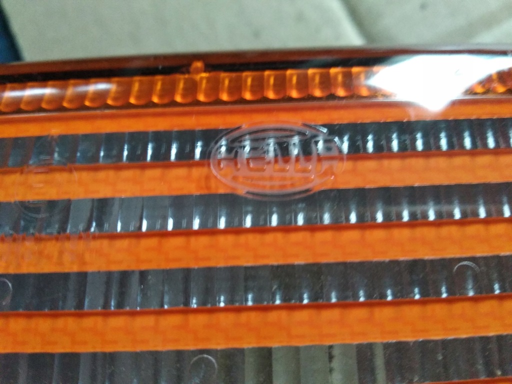 LAMPĂ SPATE BLENDA VW VENTO HELLA 1H5853481 Product image