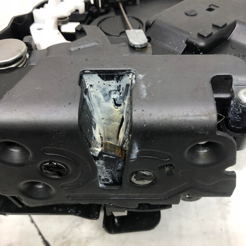 BLOCARE UȘĂ SPATE STÂNGA XC60 I Product image