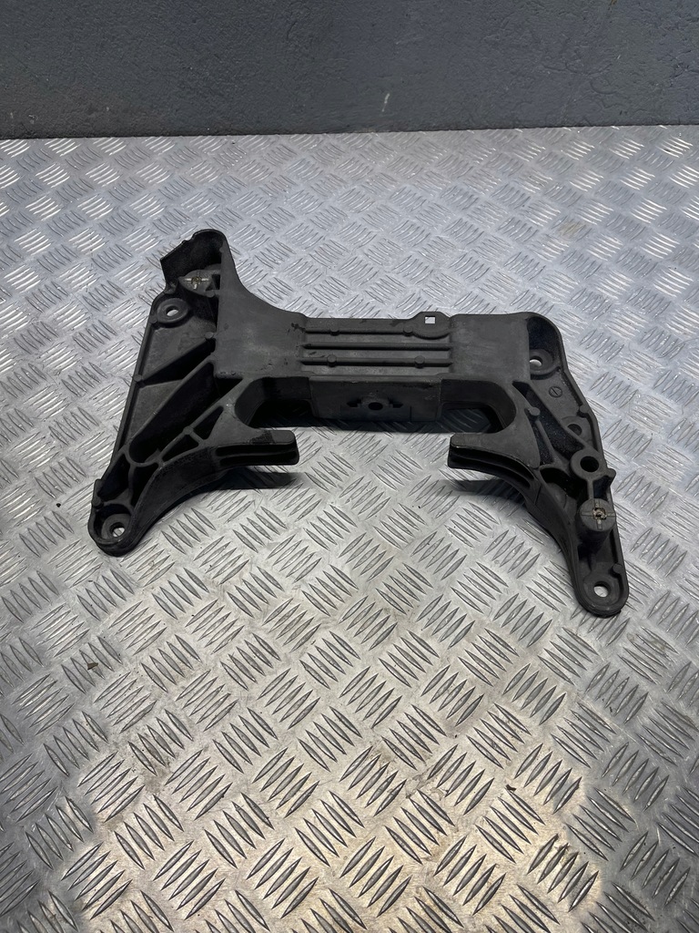 BMW G20 G21 I3 SUPORT CUTIE LEAP 9485333 Product image
