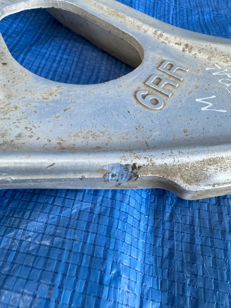 Swingarm stânga Renault Austral 1.2 E-Tech Product image