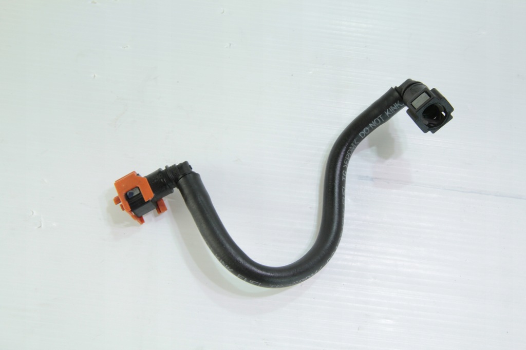 YAMAHA R1 RN12 04-06 CONDUCTA DE CARBURANT Product image