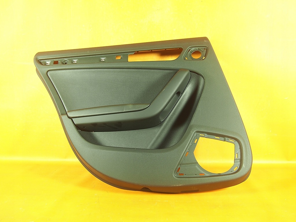 Audi A5 8T8 SB 16KM Garnitura usi laterale spate stanga 8t8867305 Product image