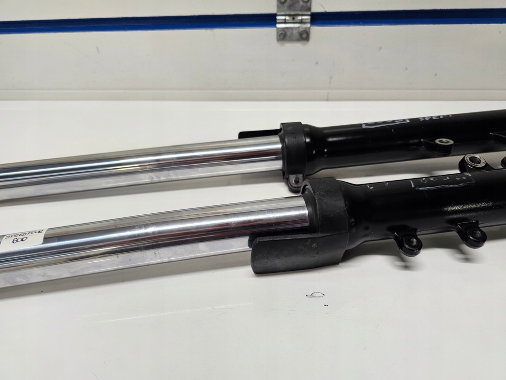 Triumph Speed ​​​​Four 600 are suspensie laggy Product image
