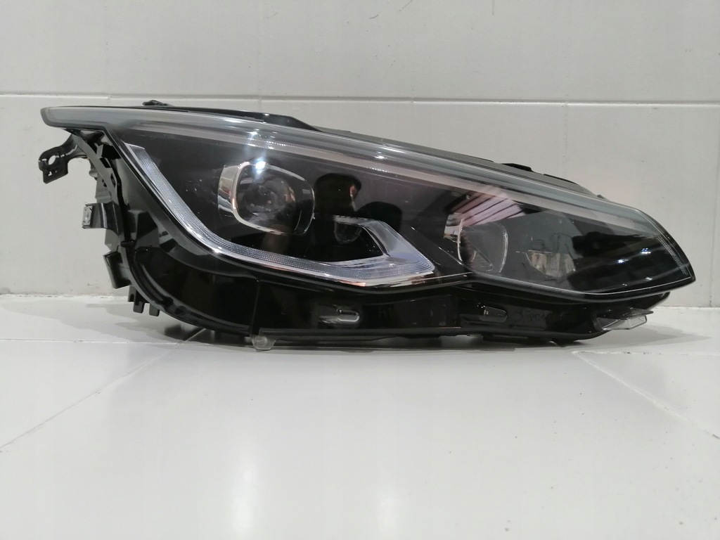 LAMP FATA DREAPTA VW GOLF VIII 8 5H1 Product image