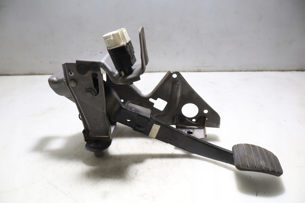PEDALA DE FRANA RENAULT CLIO IV LIFT 1.5DCI Product image