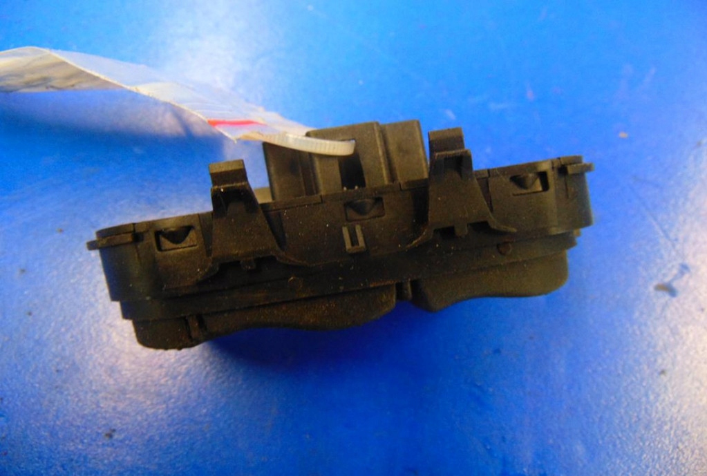 Ford Focus MK1 1.6 16V Comutator de sticlă LK03162252 Product image