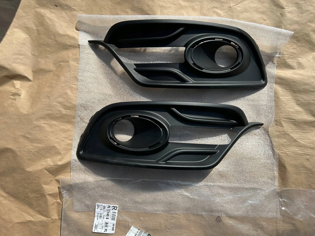 GRILA BARA DE BARA FATA STANGA RENAULT MEGANE III LIFT Product image