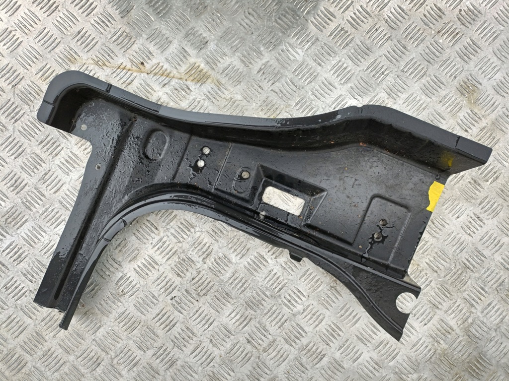 NOU CAPAC STÂLPĂ FAŢĂ STÂLPĂ DREAPTA FAŢĂ NISSAN JUKE F15 12-19 Product image
