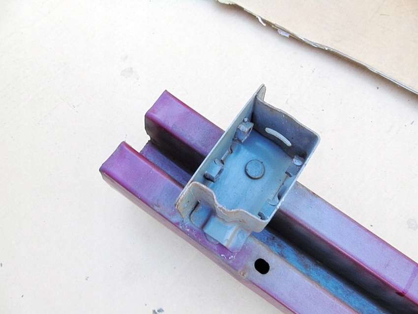 ARMATURA BARA DE BARA FATA NISSAN ALMERA TINO 2002 2.2 DI ALBASTRU Product image