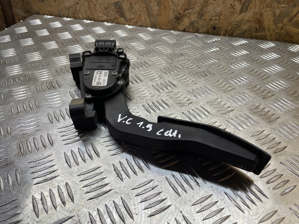 POTENTIOMETRUL GAZ N9186724 OPEL VECTRA C LIFT 1.9 CDTI Product image