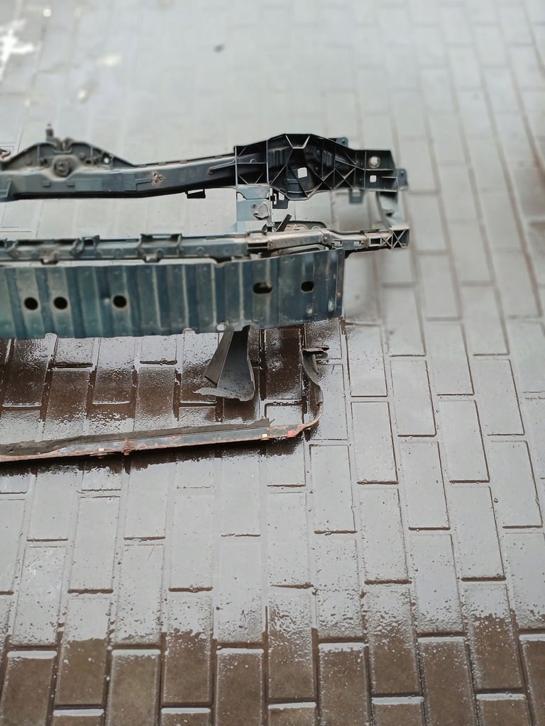 SET CUREA FAŢĂ BRINDE FAŢĂ ORIGINAL FORD FOCUS MK2 CULOARE T4 Product image
