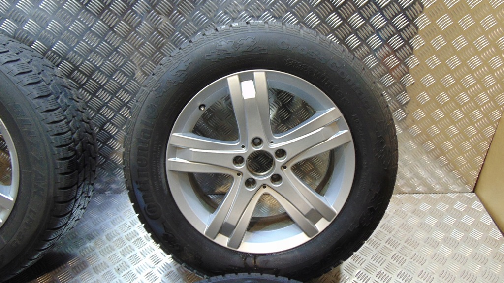 SET JANTE + ANVELOPE Mercedes-Benz A2044015502 7,5" x 17" 5x112 ET 47,5 Product image
