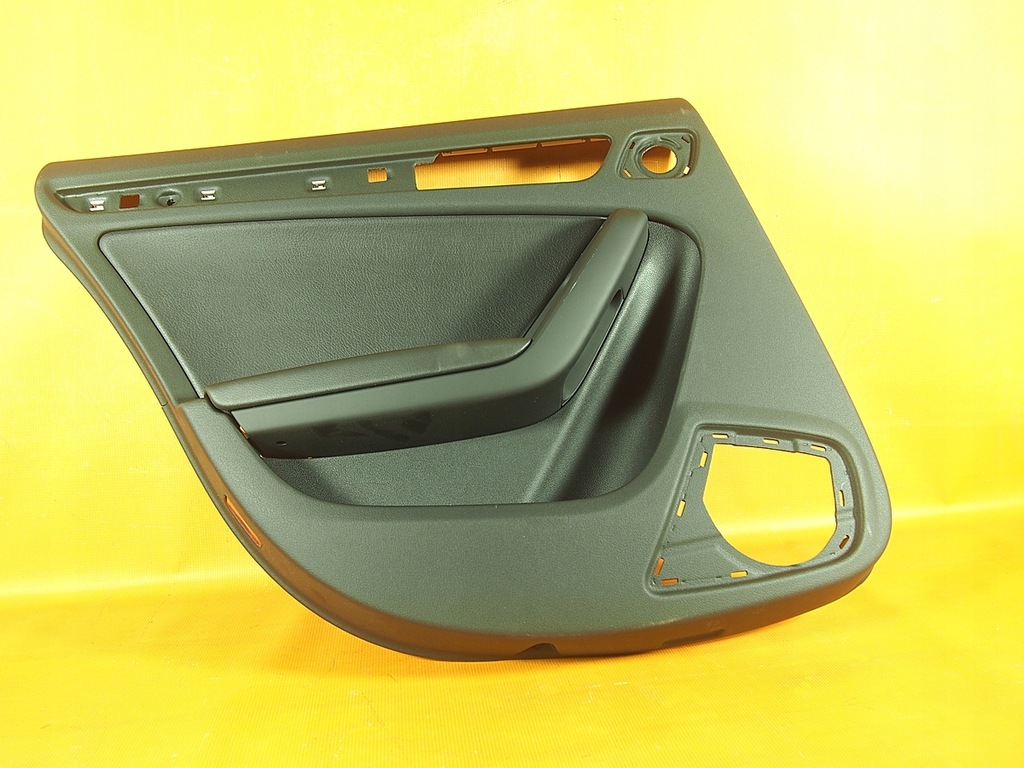 Audi A5 8T8 SB 16KM Garnitura usi laterale spate stanga 8t8867305 Product image