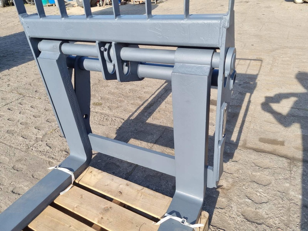 CARAT CU FURCI RABATANTE PFB 5 tone * MANITOU * MERLO * import Germania Product image
