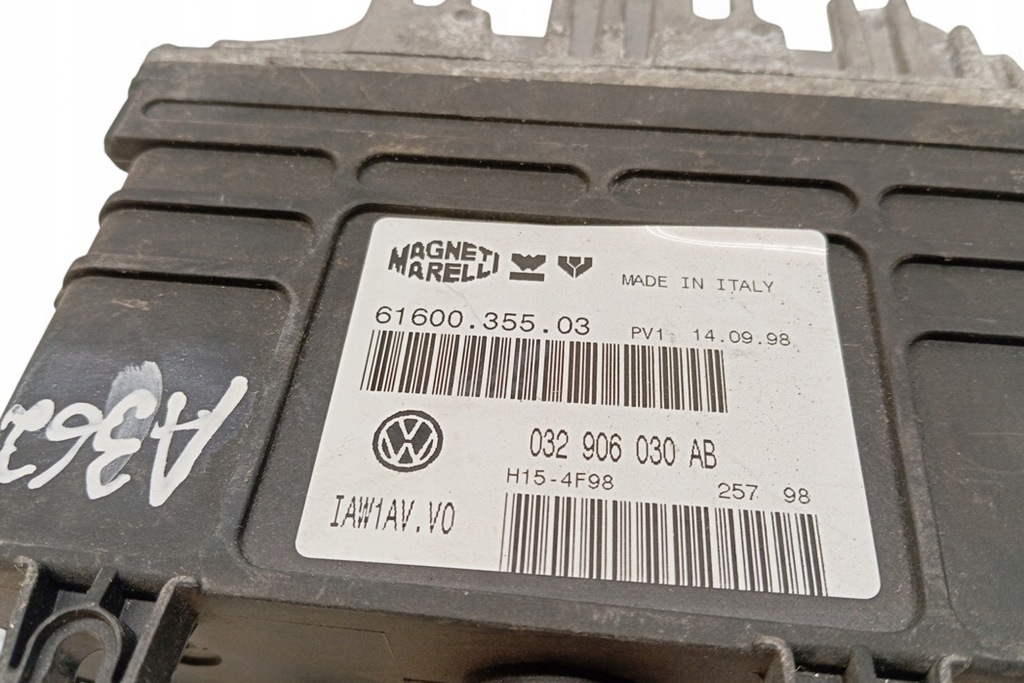 Unitatea de control a motorului ECU VW Polo (9N_) 032906030 AB 2001 Product image