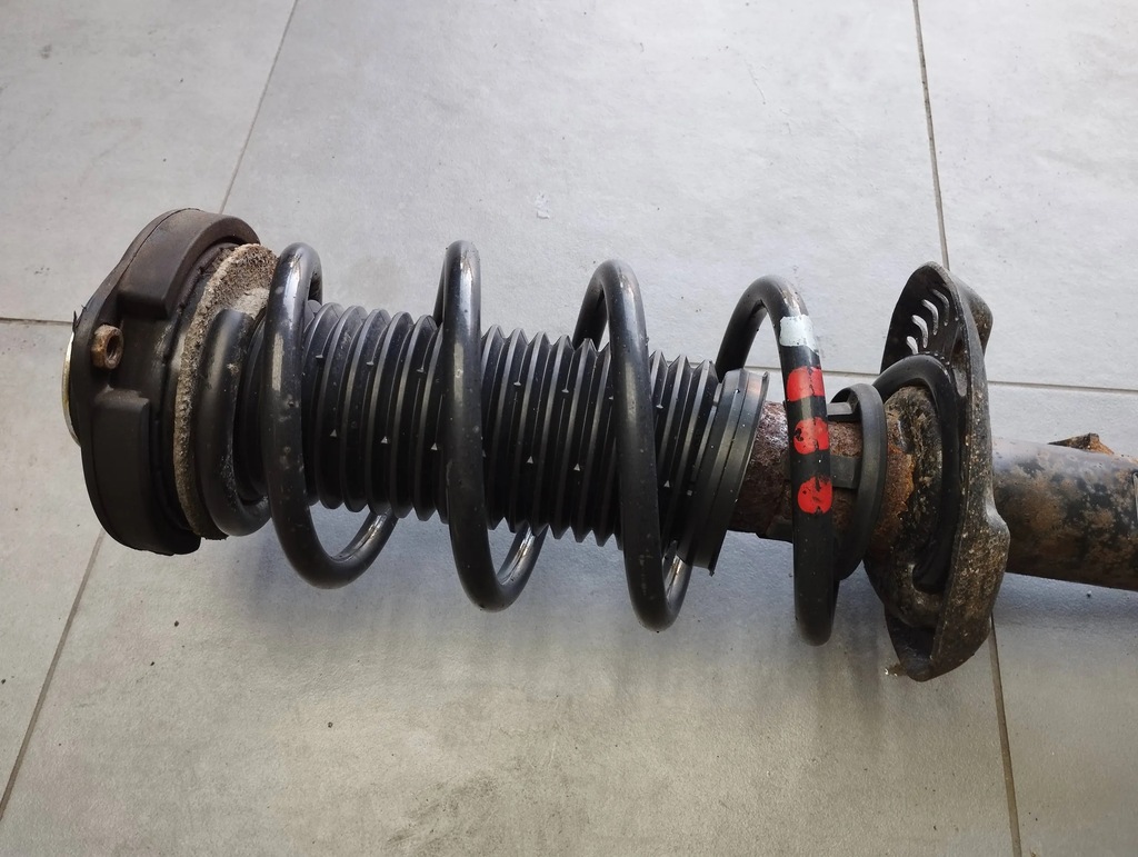 VW GOLF V AMORTIZOR ARTICOL DREAPTA 1K0920874M Product image