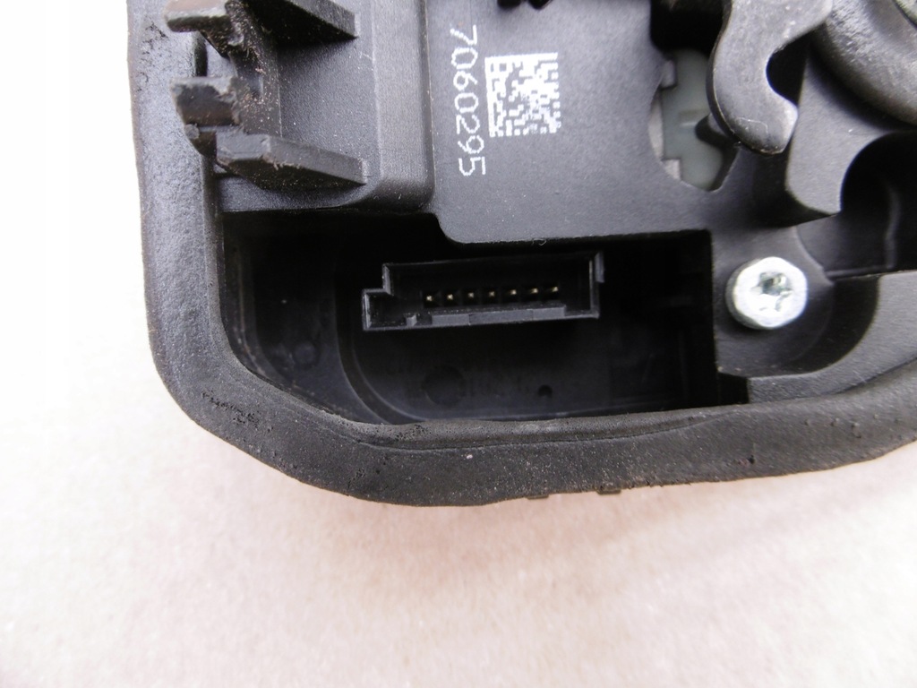 Blocare usi spate stanga spate stanga BMW e60 e61 e90 e91 e87 e70 f10 EU Product image