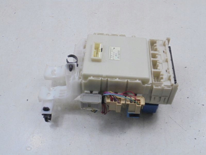 CUTIE SIGURANȚE TOYOTA YARIS II 82730-52700 Product image