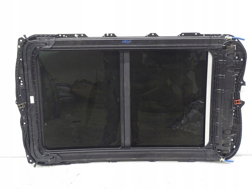 TRAPA PANORAMA SKODA OCTAVIA III VRS COMBI 5E9877041 Product image