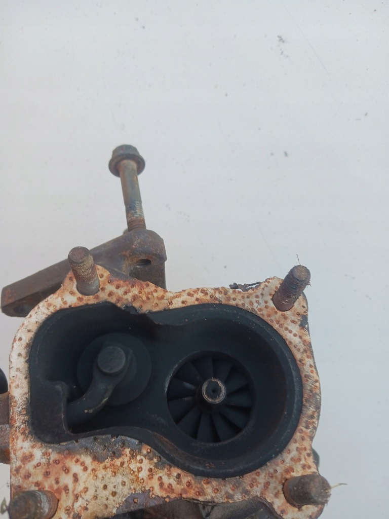 TURBOCOMPRESOR AUDI A3 8L VW GOLF IV 1.9 TDI AGR 038145701D Product image