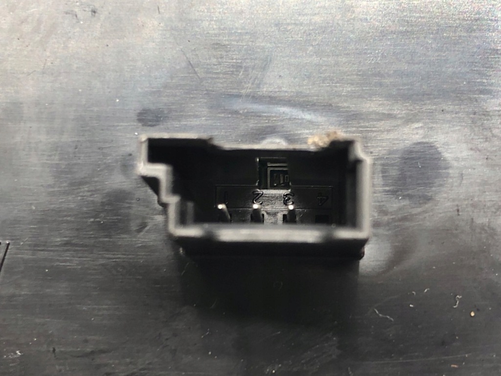 COMUTATOR LUMINA BMW F31 9265304 12-19 Product image
