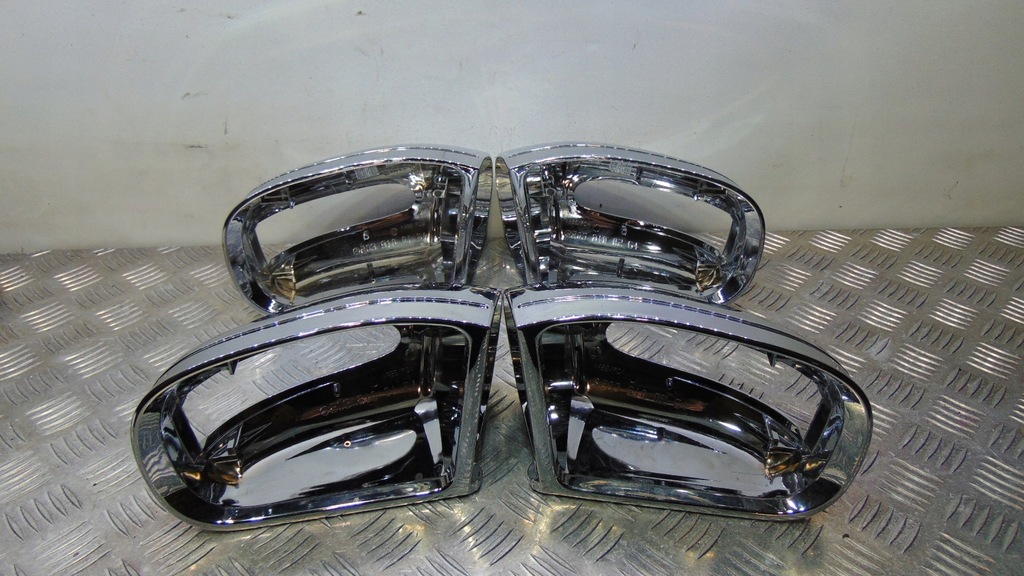 CARCASA OGLINZĂ DREAPTA STÂNGA MERCEDES CLASA C W203 203 CROM Product image