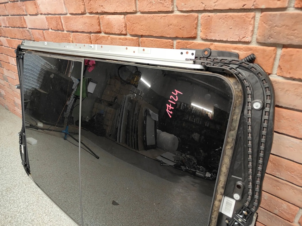 Bmw X1 F48 Panorama Trapă din sticlă Trapă Oem 8064677 7445467 Product image