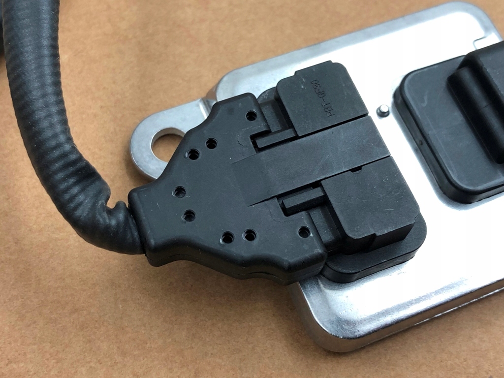 Sondă senzor Lambda 5PIN Senzor NOX A0009052709 pentru Mercedes Benz Product image