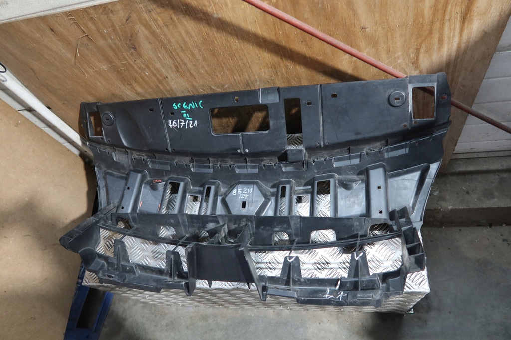 GRIL RADIATOR SCENIC III USZK. 620363078R Product image