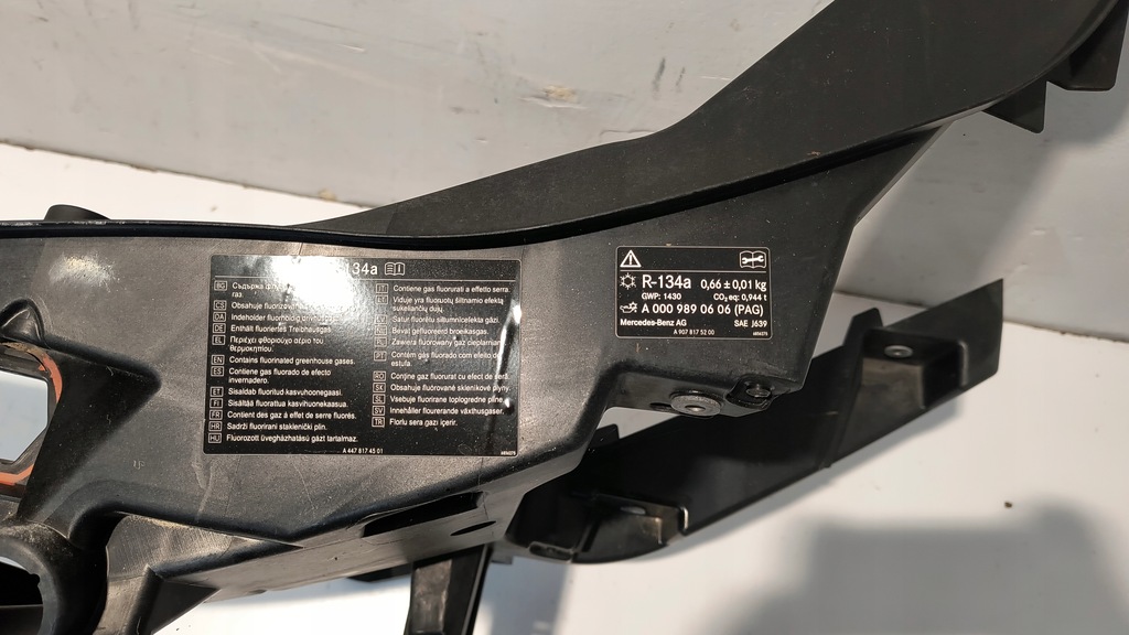Armarea centurii din față Mercedes Sprinter W907 Product image