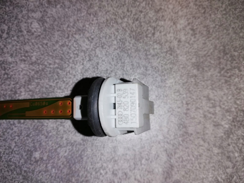 SENSOR TEMPERATURA VW AUDI SEAT SKODA 4B0820539 Product image