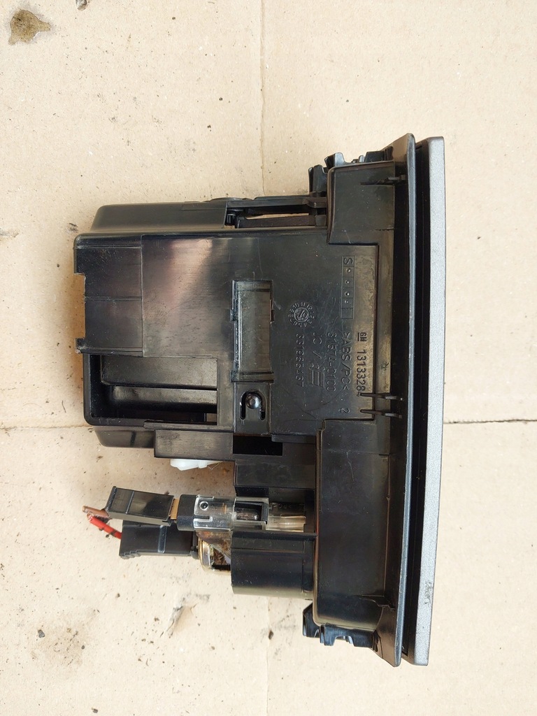 Scrumieră Opel Astra H 13133284 Product image