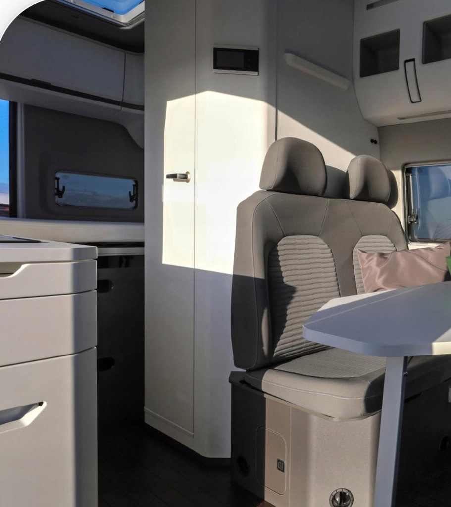 VW Crafter Grand California Camper Door Ușă dulap Product image