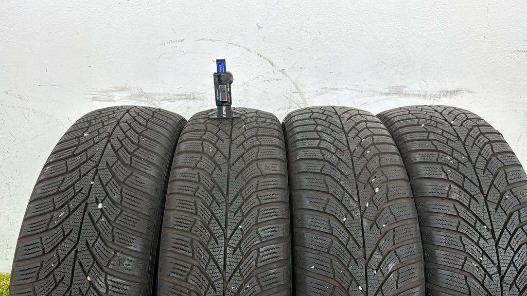 Set 4x anvelope de iarnă Kumho WinterCraft W52 205/60/16 92H 23r 7.5mm Nice Product image