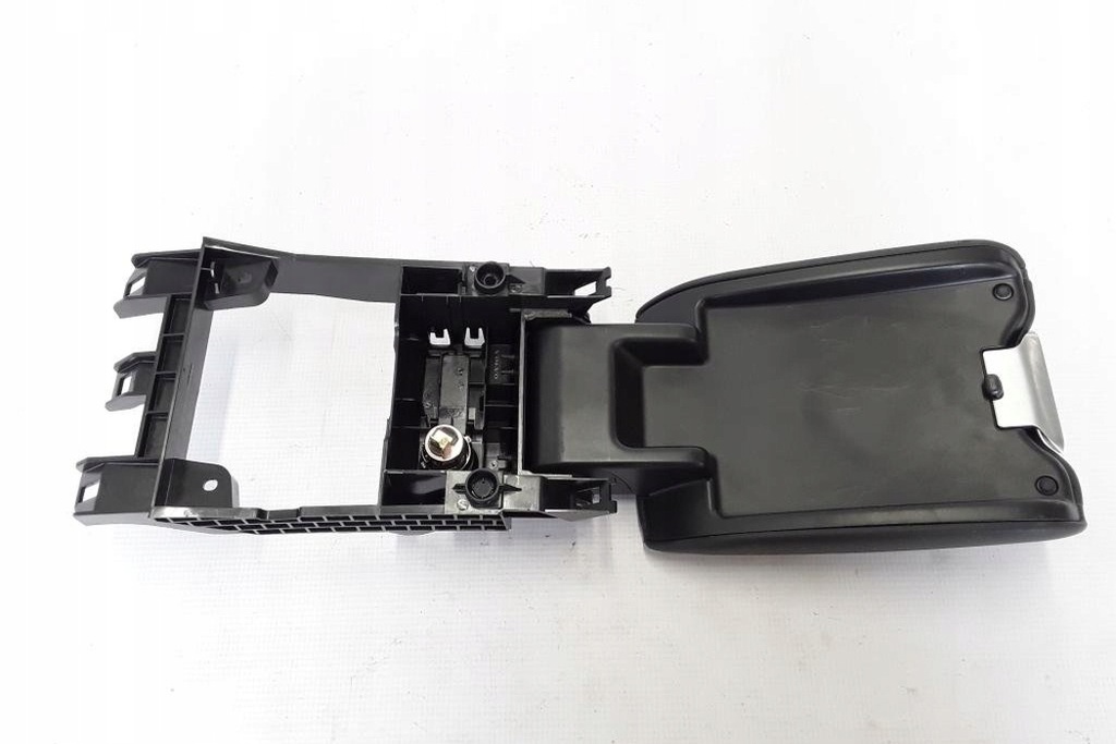 Alte părți interne Volvo V60 39823171 2.0L Diesel 140KW 2017 Product image