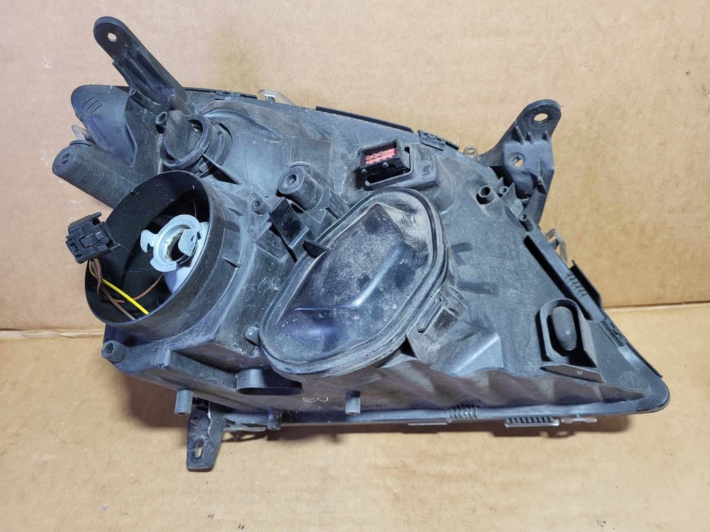 LAMPA STANGA FATA VECTRA C EUROPA Product image