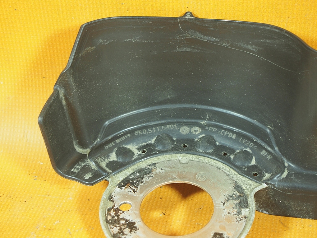 Audi A6 4G C7 LIFT 34KM Capac Arc Spate DREAPTA 8k0511540e Product image