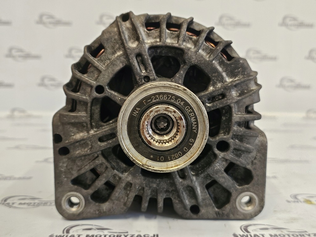 Trafic Vivaro PrimaStar 2.0 DCI M9R782 114KM Alternator 8200404459 Product image