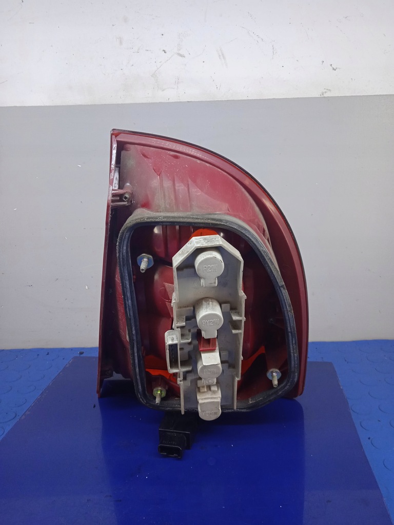 LAMPĂ SPATE SKODA SUPERB I, STANGA SPATE, 3U5945095 Product image