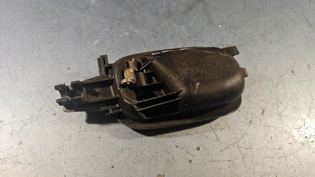 maner interior usa spate dreapta AUDI A4 B5 8D0839020 Product image