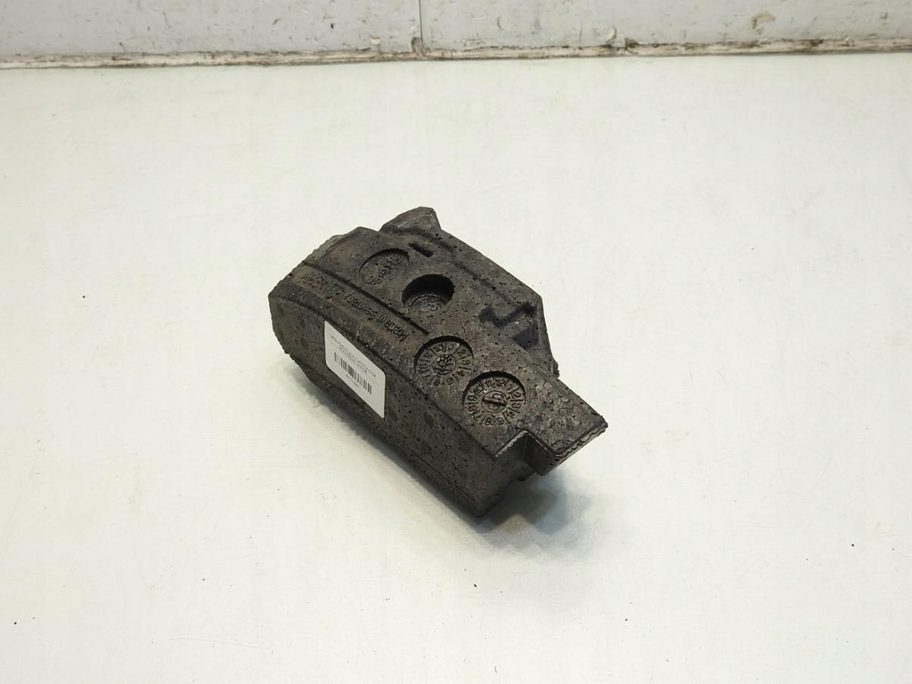 ABSORBOR BARĂ DREAPTA FAȚĂ MERCEDES W220 A2208850237 Product image