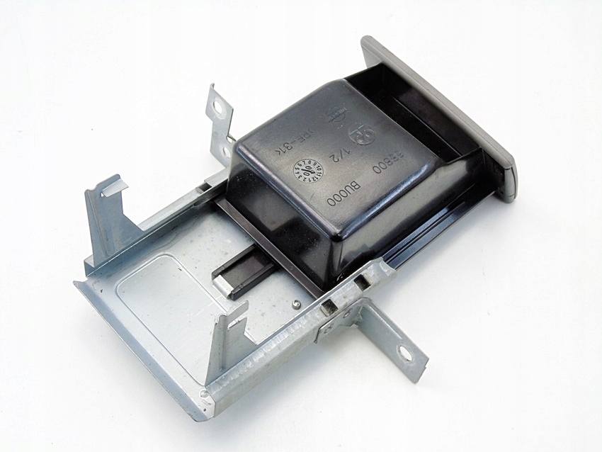 Compartiment Ashpter din 68800b000 Nissan Almera Tino 2002 2.2 Di Console Product image