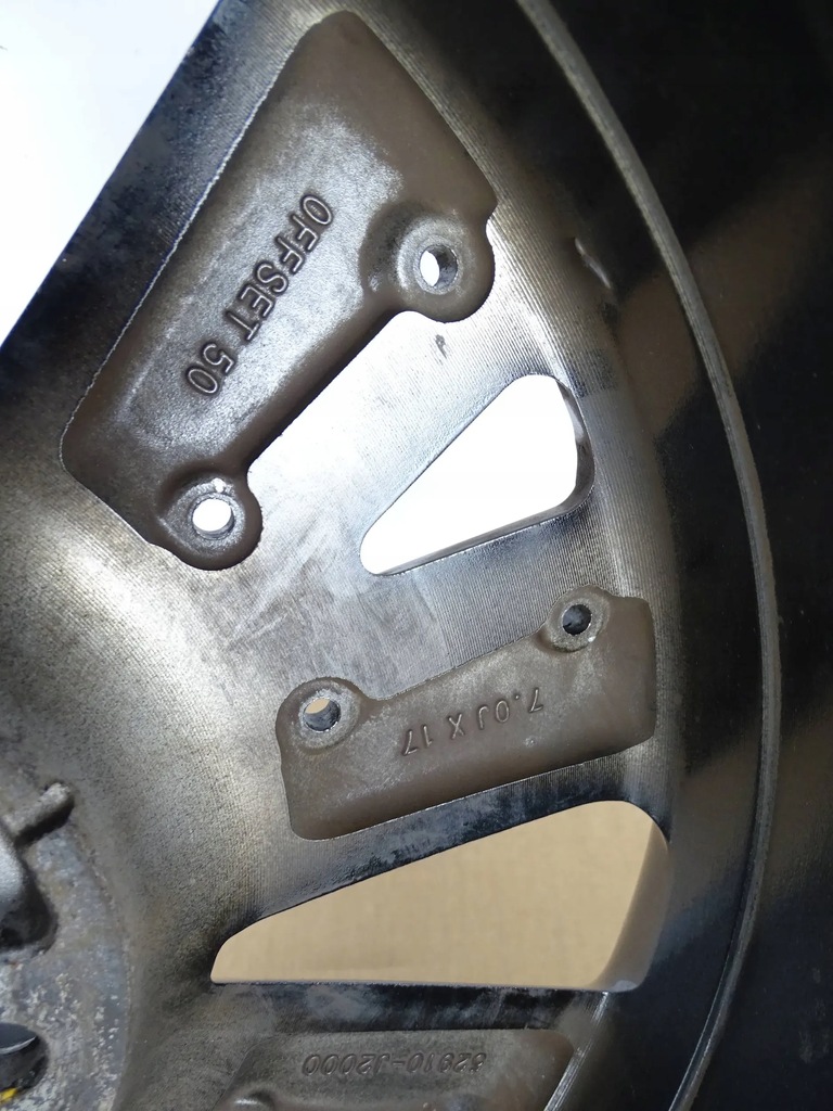 JANTE KIA 7J x 17 ET50 52910-J2000 5X114.3 Product image
