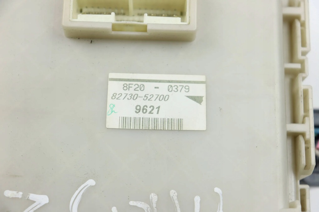 CUTIE SIGURANȚE MODUL TOYOTA YARIS II 82730-52700 Product image