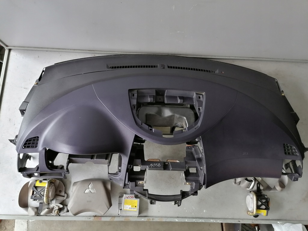 CONSOLA MITSUBISHI GRANDIS, AIRBAG, MODUL, CUREA Product image