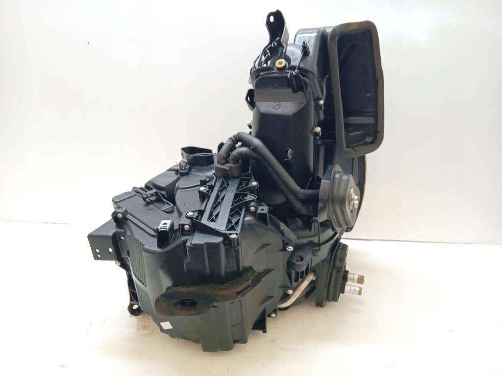 CARCASA AER CONDITIONAT APA INCALZITOR PENTRU FORD PUMA MK2 Product image