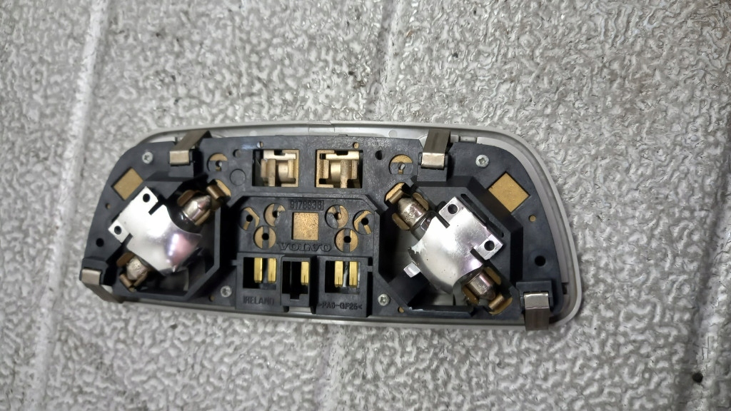 ILUMINAT CABINA VOLVO S80 I 00R SEDAN 9178936 Product image