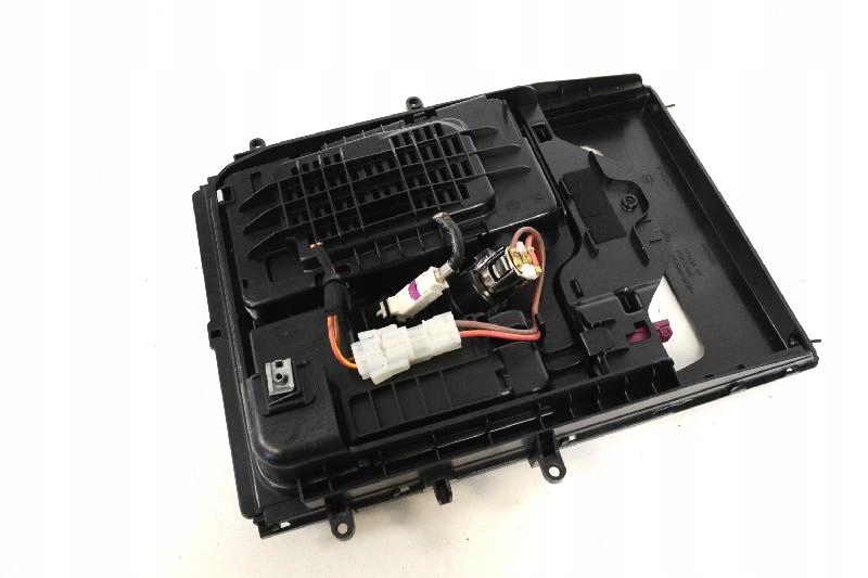 BMW Z4 G29 2019 LHD Central Console Cup Holder 9863983 Product image