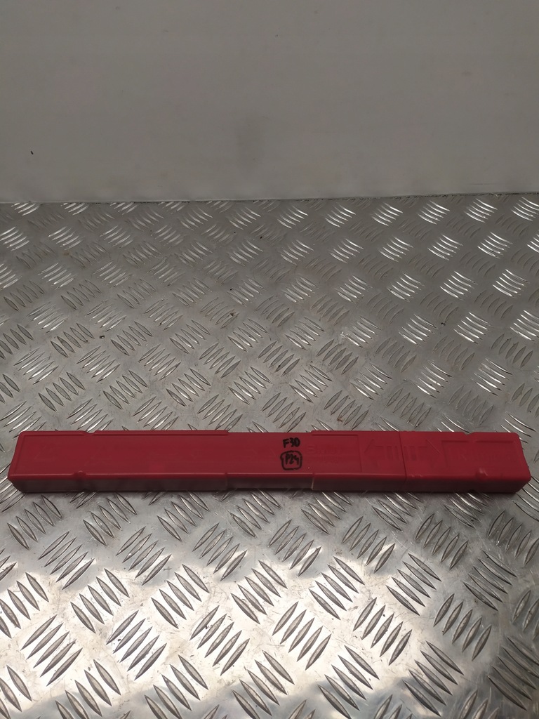 BMW F30 F10 F20 TRIANGUL DE AVERTIZARE 6770487 Product image