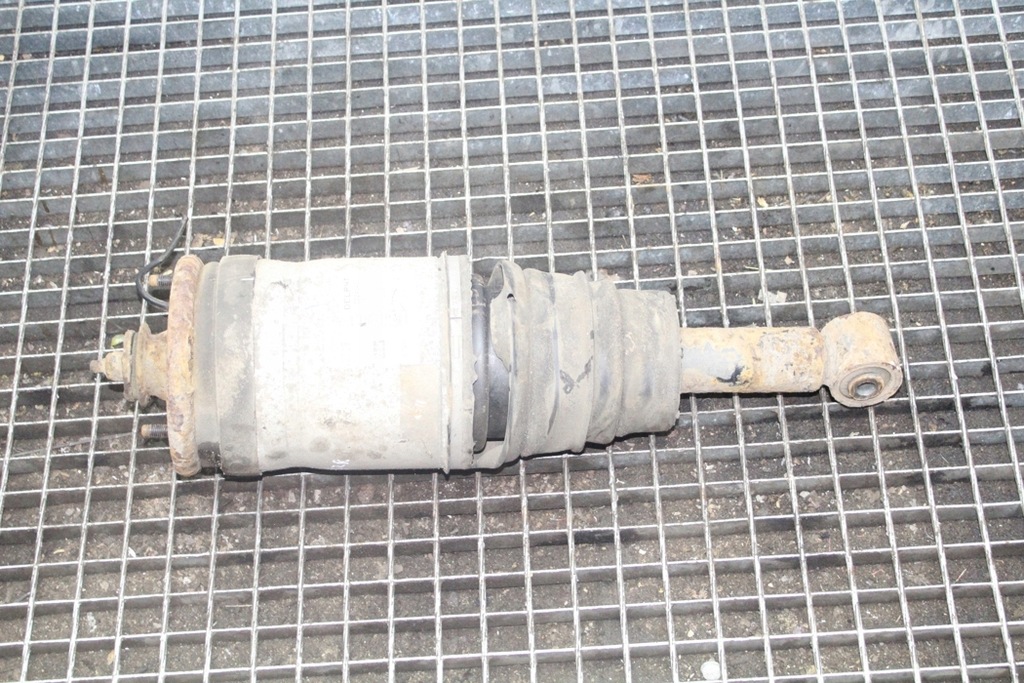 Din spate dreapta pneumatic Land Rover Discovery III (L319) Product image